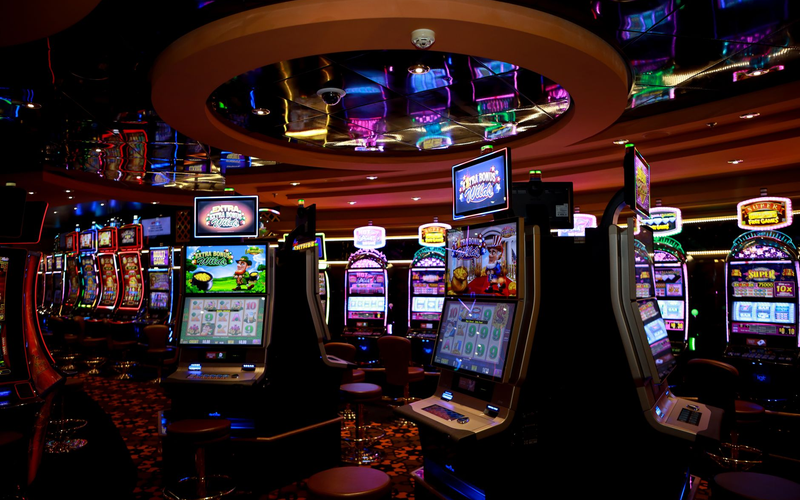 Slots and slot machines